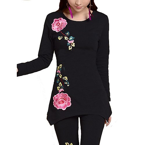 Women large size loose T-shirt, flowers, embroidery